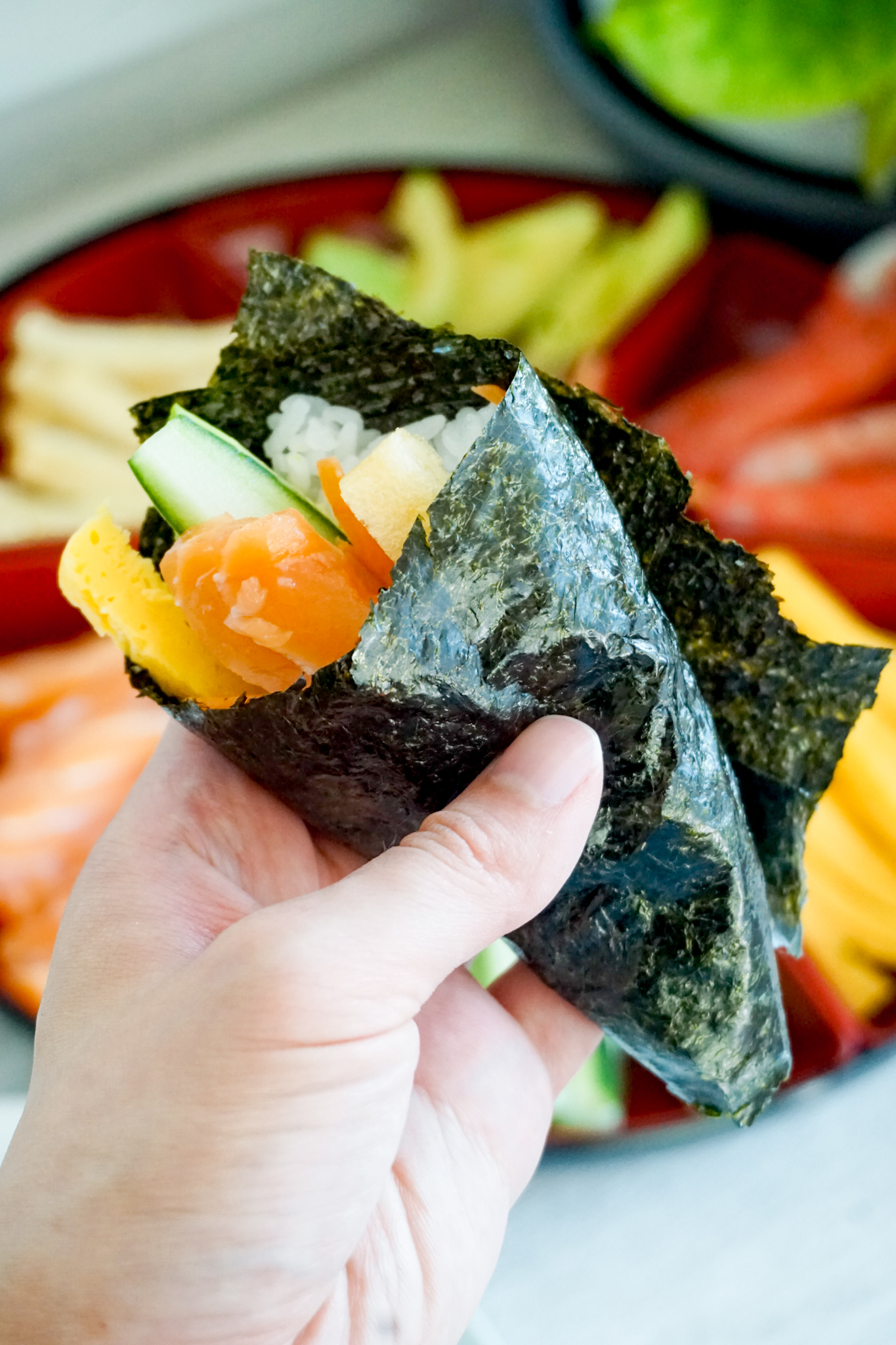 Daiso's super-easy, super-cheap sushi maker lets you make sushi